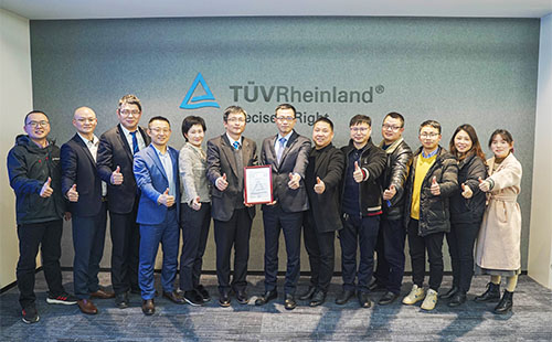 jinnianhui金年会电气配电产品荣获德国莱茵TÜV颁发的全球首个产品碳足迹评估奖