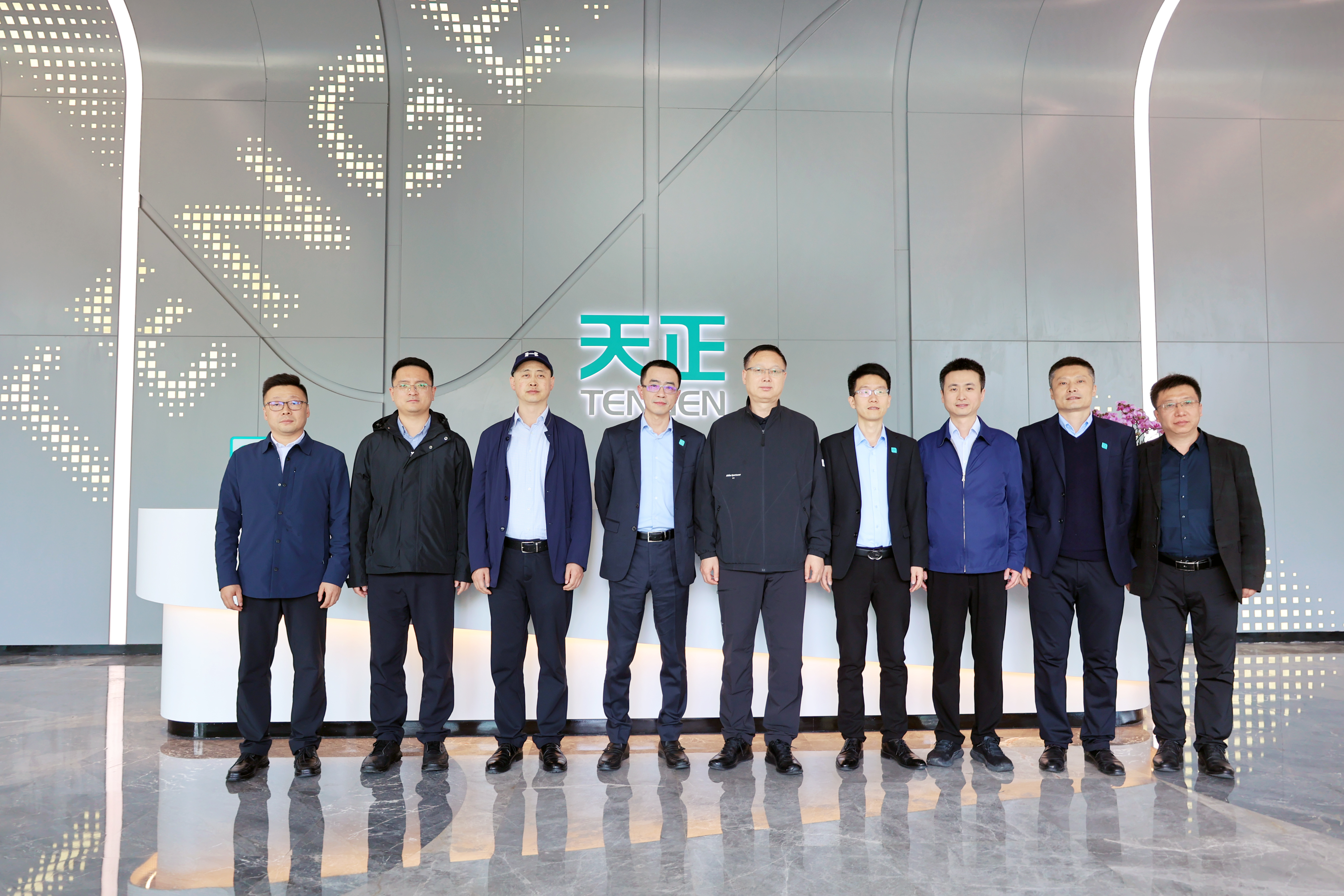 共赢未来丨jinnianhui金年会与陕西环保集团座谈交流
